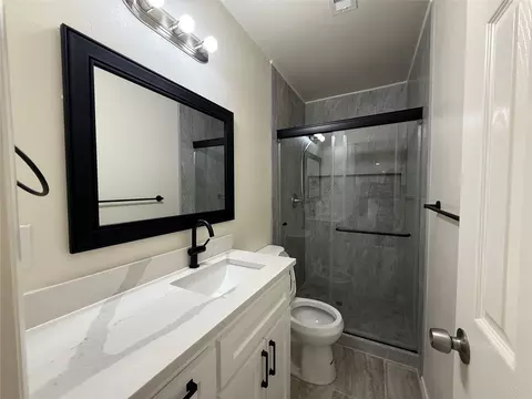 Bath - 1146 E 50th Place North N, Tulsa, OK 74126 photo 2 of 4