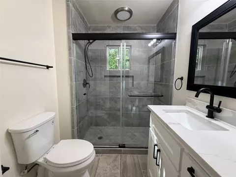 Bath - 1146 E 50th Place North N, Tulsa, OK 74126 photo 1 of 4