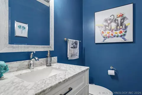 Bath - 7813 E 99th Pl, Tulsa, OK 74133 photo 1 of 5