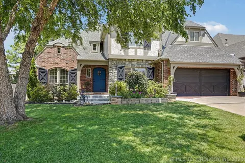 Exterior - 7813 E 99th Pl, Tulsa, OK 74133 photo 2 of 5