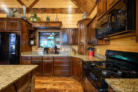 47 Red Berry Trl, Broken Bow, OK 74728 photo 11