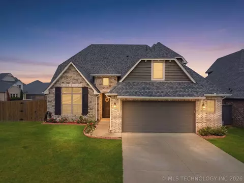 12598 S 6th St, Jenks, OK 74037