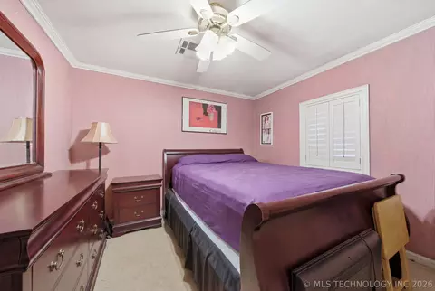 Bedroom - 61050 E 340 Rd, Grove, OK 74344 photo 3 of 4