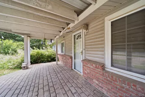 Exterior - 61050 E 340 Rd, Grove, OK 74344 photo 6 of 11