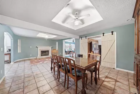 Dining - 61050 E 340 Rd, Grove, OK 74344 photo 1 of 1