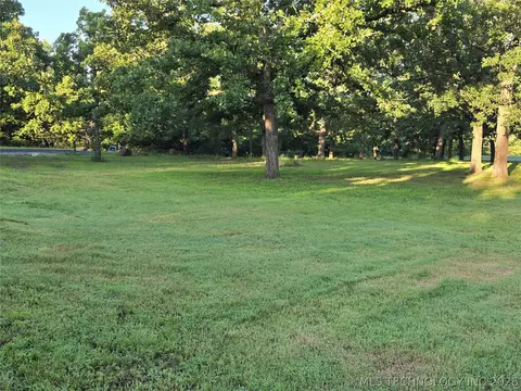 W Hickory Drive, Sand Springs, OK 74063