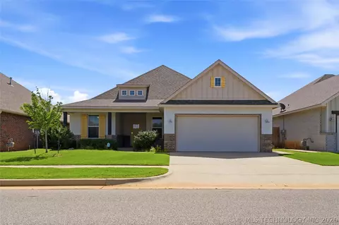 2912 Wild Rose Ln, Yukon, OK 73099