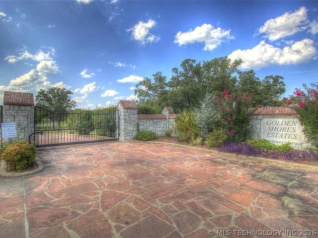 27445 W 8th St S, Sand Springs, OK 74063
