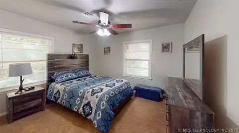 Bedroom - 1427 Pine, Ada, OK 74820 photo 2 of 4