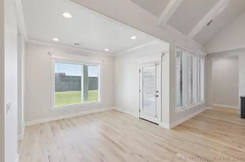Living - 754 E 149th St S, Glenpool, OK 74033 photo 5 of 5