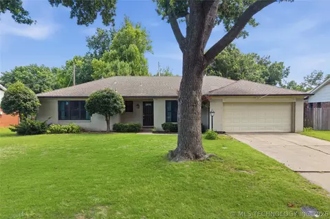 1862 E 57th Pl, Tulsa, OK 74105