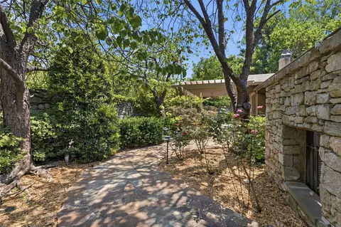 Exterior - 1508 E 31st St, Tulsa, OK 74105 photo 5 of 16
