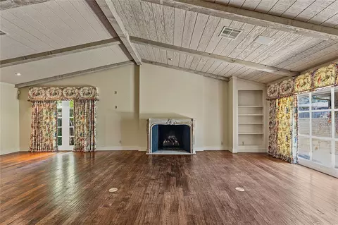 Living - 1508 E 31st St, Tulsa, OK 74105 photo 7 of 10