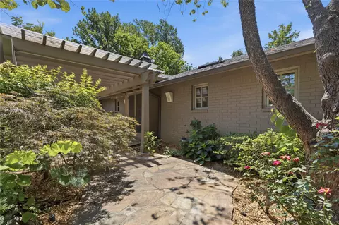 Exterior - 1508 E 31st St, Tulsa, OK 74105 photo 6 of 16