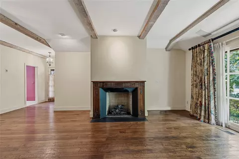 Living - 1508 E 31st St, Tulsa, OK 74105 photo 5 of 10