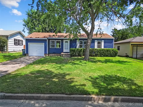 3727 W 45th St, Tulsa, OK 74107