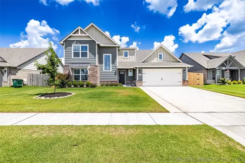 15711 E 75th St N, Owasso, OK 74055