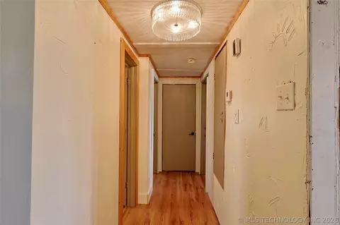 Entry Way - 417082 Mockingbird Ln, Eufaula, OK 74432 photo 1 of 1