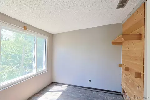 Bedroom - 417082 Mockingbird Ln, Eufaula, OK 74432 photo 1 of 2