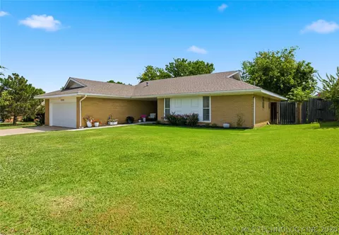 1332 Whispering Hls, Ada, OK 74820