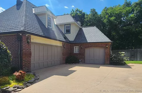Exterior - 5101 E 79th St, Tulsa, OK 74136 photo 2 of 5
