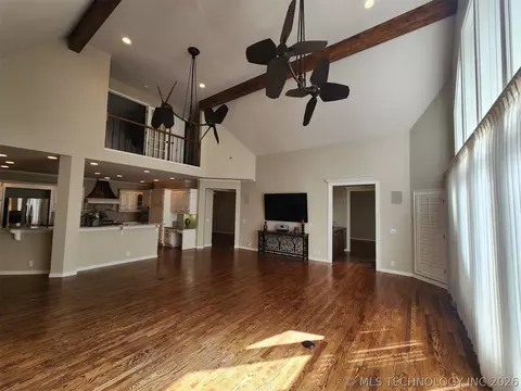 Living - 5101 E 79th St, Tulsa, OK 74136 photo 2 of 4