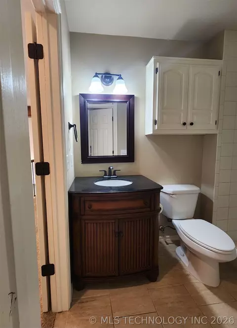 Bath - 5101 E 79th St, Tulsa, OK 74136 photo 5 of 6