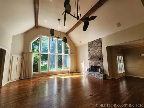 Living - 5101 E 79th St, Tulsa, OK 74136 photo 1 of 4
