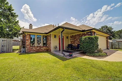13030 E 77th Ct, Owasso, OK 74055
