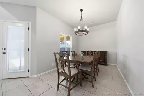 Dining - 2016 E 132nd Pl S, Bixby, OK 74008 photo 1 of 1