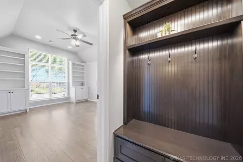Entry Way - 2016 E 132nd Pl S, Bixby, OK 74008 photo 6 of 9