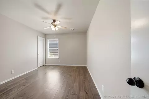 Bedroom - 2016 E 132nd Pl S, Bixby, OK 74008 photo 2 of 4