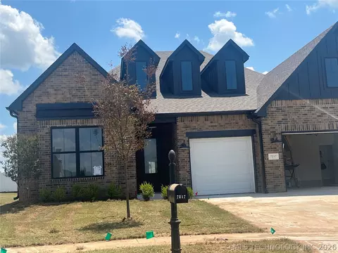 7217 E Oakland St, Broken Arrow, OK 74014 photo 1