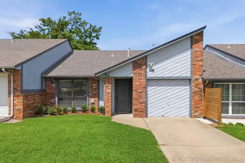 11118 S Date St, Jenks, OK 74037