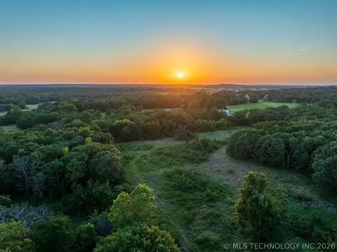 1 E 390 Rd, Chelsea, OK 74016