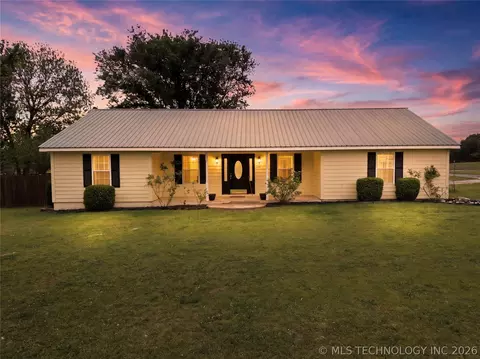 951 Alberty Ln, Westville, OK 74965