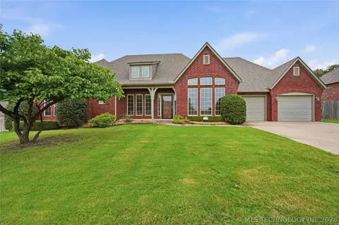 1310 N Old North Pl, Sand Springs, OK 74063