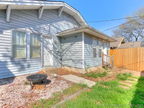 Exterior - 1906 E 13th St, Tulsa, OK 74104 photo 7 of 7