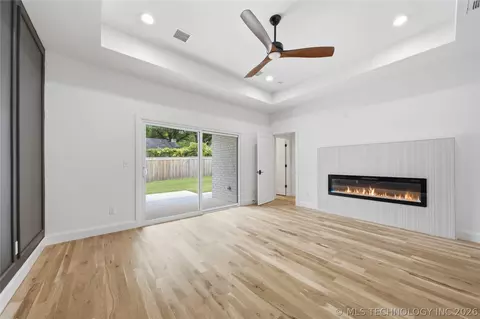 Living - 2405 E 26th St, Tulsa, OK 74114 photo 5 of 5
