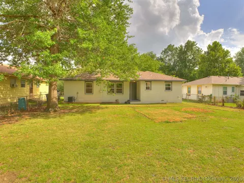 Exterior - 4539 E 38th Pl, Tulsa, OK 74135 photo 3 of 4