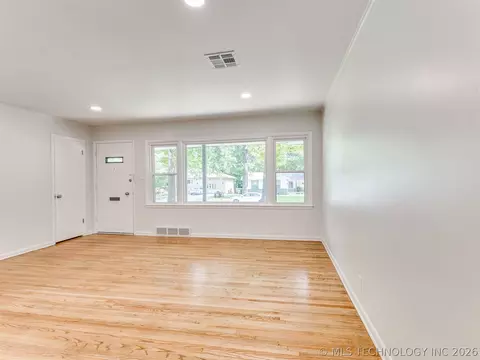 Living - 4539 E 38th Pl, Tulsa, OK 74135 photo 2 of 4