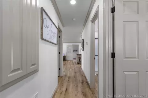 Entry Way - 103 Elm Ave, Eufaula, OK 74432 photo 1 of 1