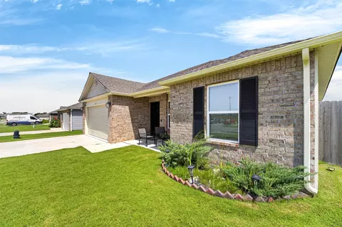 Exterior - 23619 E 115th St S, Broken Arrow, OK 74014 photo 3 of 5