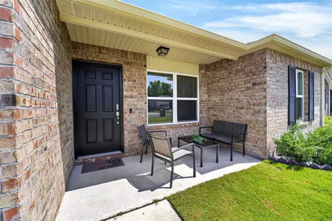 Exterior - 23619 E 115th St S, Broken Arrow, OK 74014 photo 2 of 5