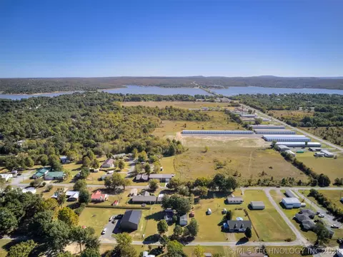 4 Hamilton Rd, Eufaula, OK 74432 photo 9