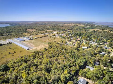 4 Hamilton Rd, Eufaula, OK 74432 photo 7