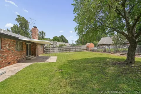 Exterior - 6830 E 58th St, Tulsa, OK 74145 photo 2 of 3