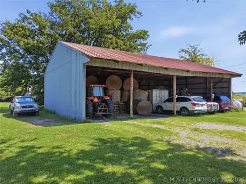 Exterior - 401 E 500, Pryor, OK 74361 photo 6 of 12