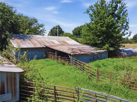 Exterior - 401 E 500, Pryor, OK 74361 photo 11 of 12