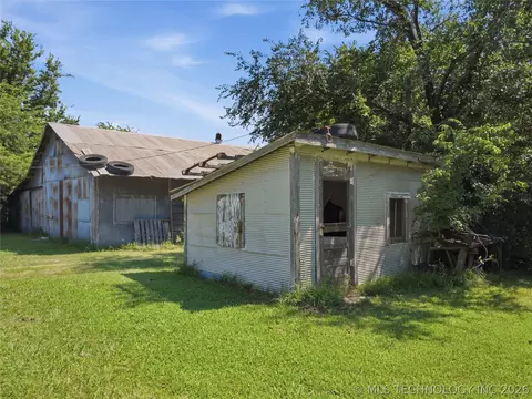 Exterior - 401 E 500, Pryor, OK 74361 photo 10 of 12